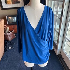 Coldwater Creek stretchy knit v-neck top. 3/4 length sleeves. Size 1X